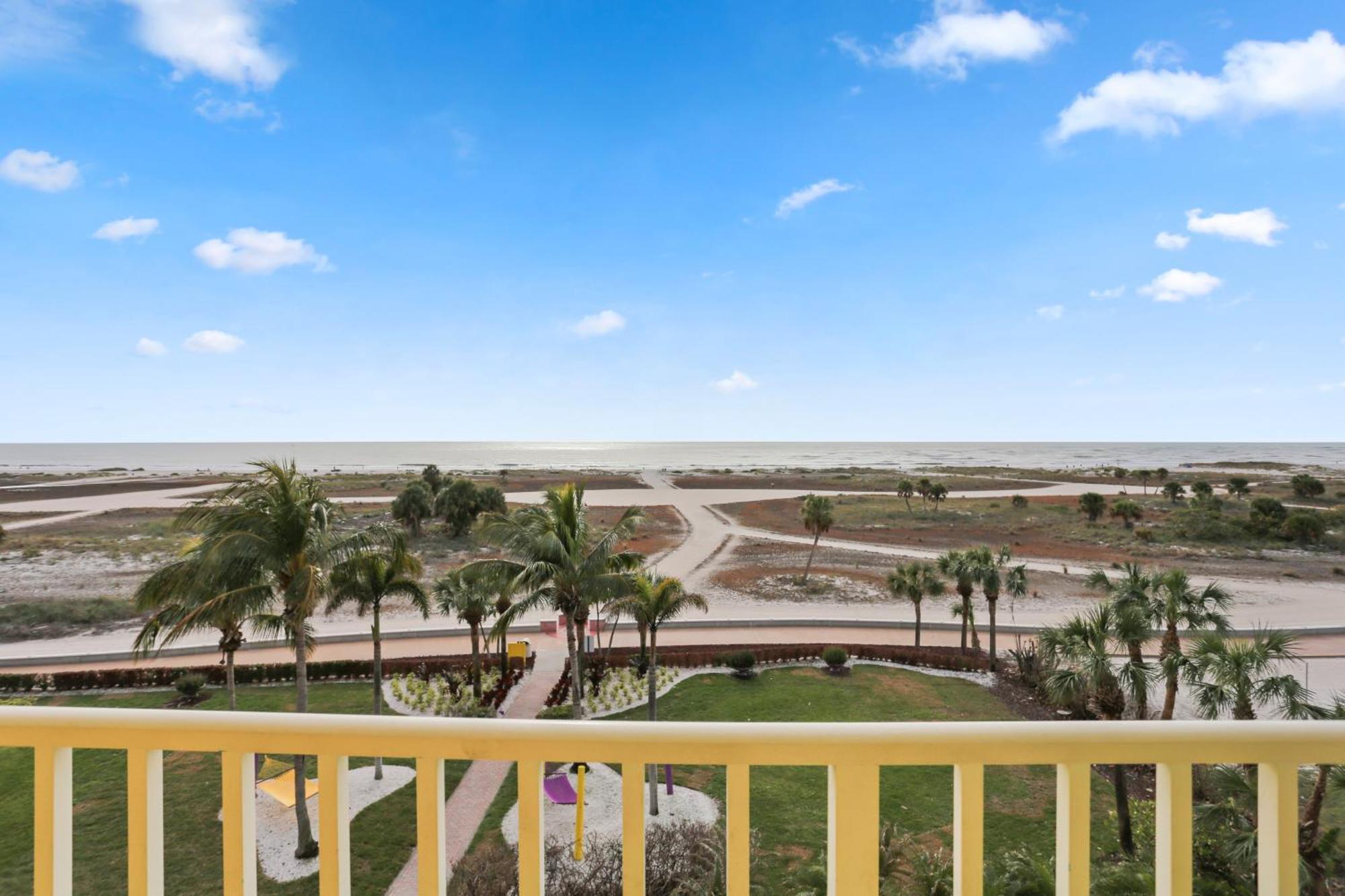 South Beach Condo Hotel By Travel Resort Services, Inc. St. Pete Beach Exterior foto